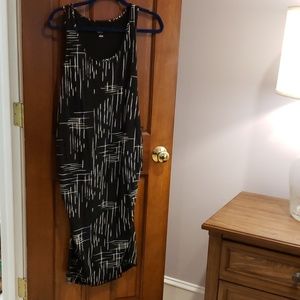 Black and White print maternity dress